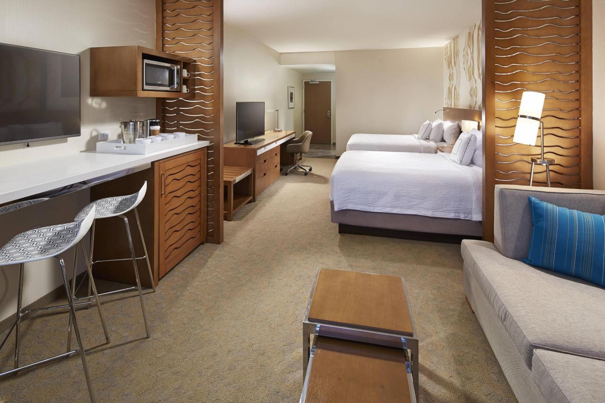 Courtyard By Marriott Sunnyvale Silicon Valley Экстерьер фото