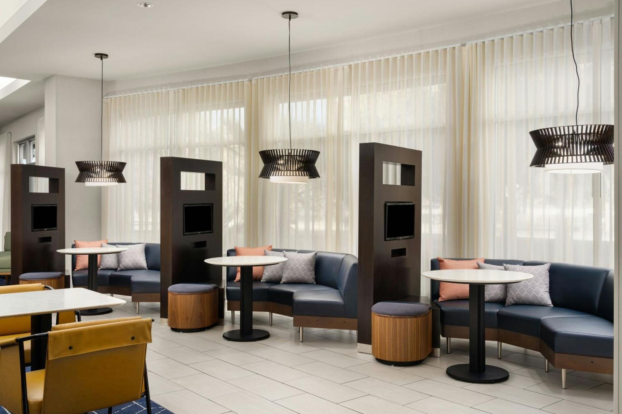 Courtyard By Marriott Sunnyvale Silicon Valley Экстерьер фото